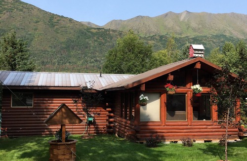 Cooper Landing House | Russian River House is located on the Kenai River, Cooper Landing AK.