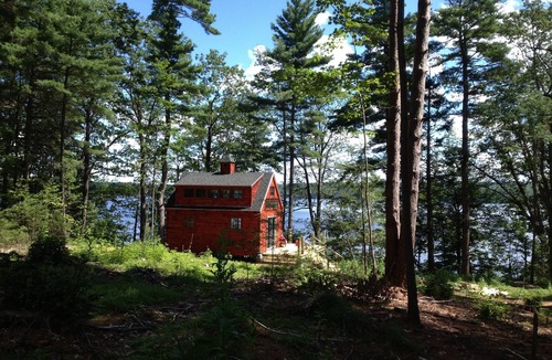 Belgrade Cabin | Rustic and Sustainable mini Cabin (i.e. no electricity)