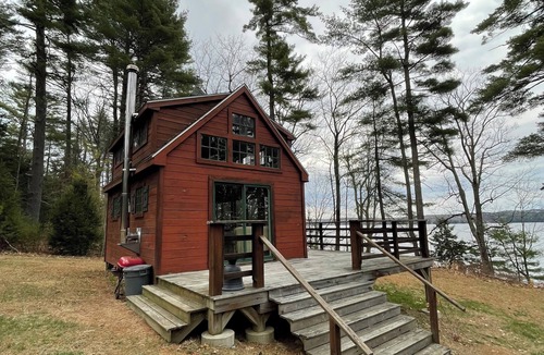 Belgrade Cabin | Rustic and Sustainable mini Cabin (i.e. no electricity)