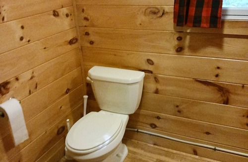 North Haverhill Cabin | Rustic Cabin Available in North Haverhill NH