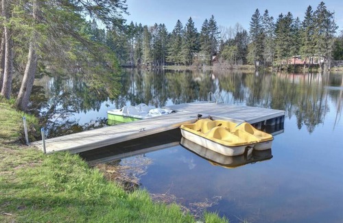 Cantley Cabin | Rustic Micro-Cabin | Private Lake | Nature | Unique