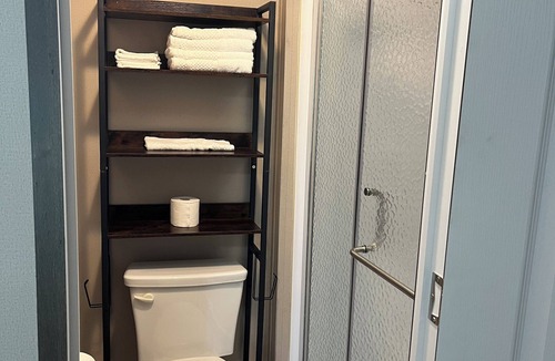 Sweeny Apartment | Rustic studio with AC and big screen tv in wonderful Sweeny