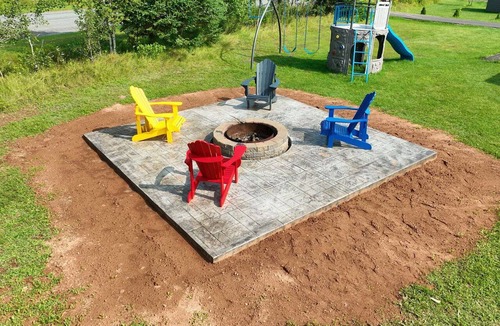 Anne's Land House | Rustico View Retreat- NEW rental, Perfectly located 4bdrm with wraparound deck