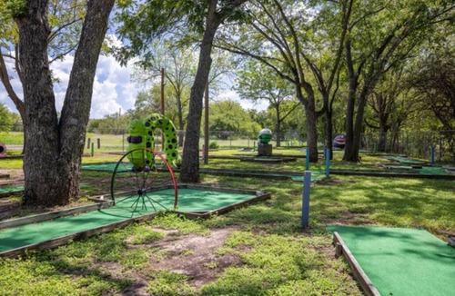 Burnet RV Rental | RV Site - Pull Through 28