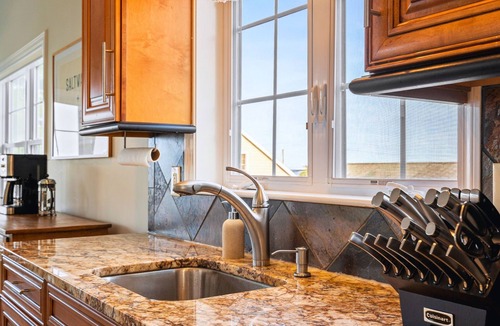Southern Coast House | Saco Coastal Haven | 5BR, Sleeps12 + Walk to Beach |Dogs OK