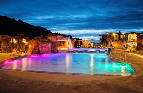 Moab South Valley Condo | Sage Creek Moab Best Pool - Condo "D2"