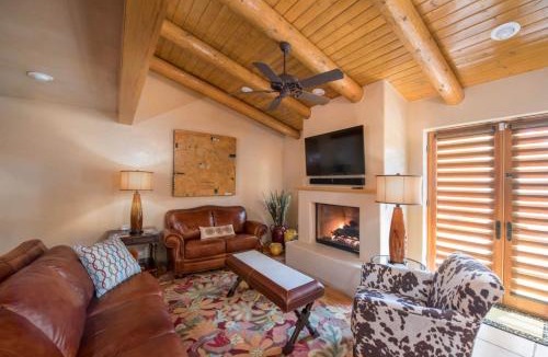 Downtown Santa Fe House | Santa Fe Downtown Corner Courtyard @ El Corazon de Santa Fe