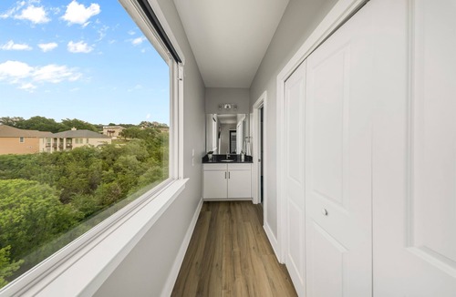 Point Venture House | Santana - Lakefront - private dock, volleyball court, 4 story slide