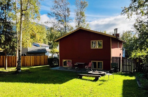 Eagle River House | Scenic, cheery, and bright Eagle River home base to adventure.