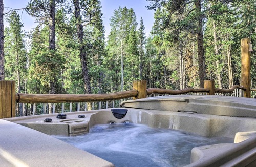 Valley of the Sun Cabin | Scenic Mountain Cabin on 4 Wooded Acres & Hot Tub!