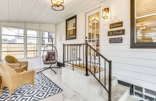 Westerville House | Screened Patio & Fire Pit: Modern Westerville Home