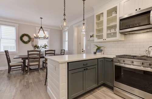 Seabrook House | Seabrook's O'ceananigans, a dog-friendly home!