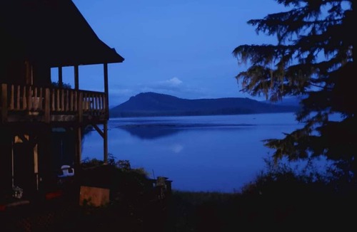 Naukati Bay Cabin | SEAS THE DAY! Naukati Bay Waterfront Rental.