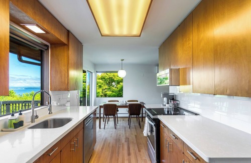 Seattle Metro Area House | Seattle Mid-century Reteat
