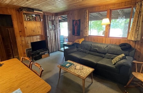 Sebago Cottage | SEBAGO LAKE SHOREFRONT WITH DOCK