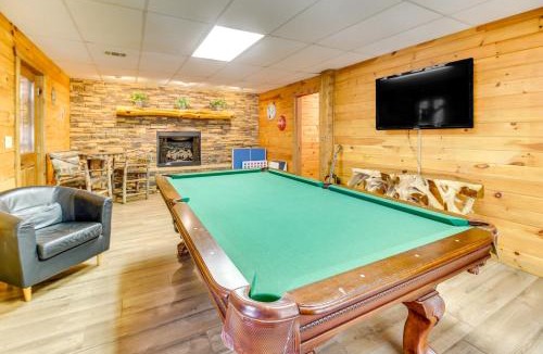 Cherry Log House | Secluded Cherry Log Cabin w/Hot Tub + Swings!