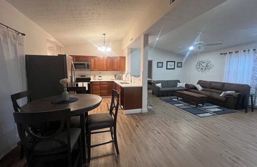 Columbus House | Serene 4-bedroom house with AC in lovely Columbus