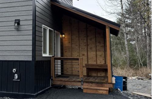 Seward Ski Chalet | Seward Mountain View Cabins #6