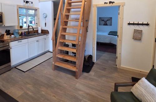 Seward Ski Chalet | Seward Mountain View Cabins #10