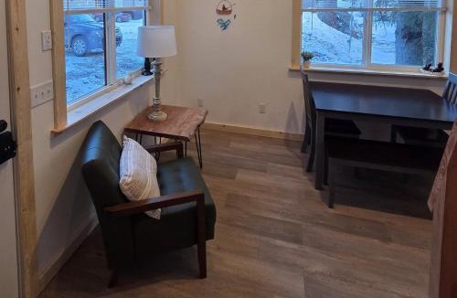 Seward Ski Chalet | Seward Mountain View Cabins #10