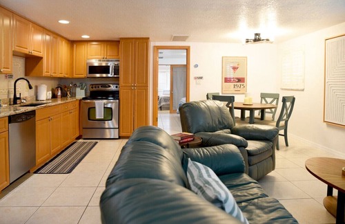Port Richey Apartment | SF Enjoy Sunset with Dolphin & Manatee