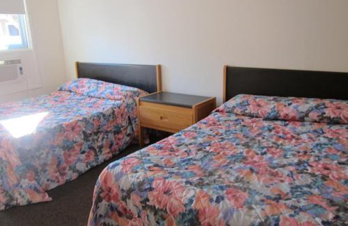 Summerside Hotel | Shine Motel