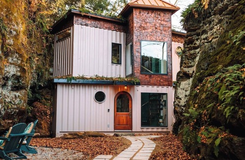 Rockbridge Cabin | Shipping Container Cabin
