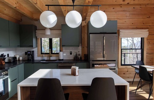 Intervale House | Ski Chalet | Hot Tub, Theater & Games | Attitash