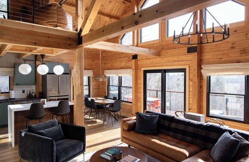 Intervale House | Ski Chalet | Hot Tub, Theater & Games | Attitash