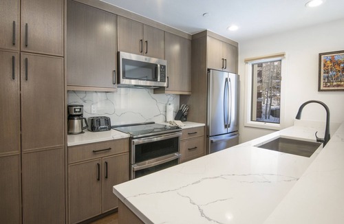 Beaver Creek Condo | Ski-In and Out in Beaver Creek Village Condo w/Balcony, Hot Tub, Free Shuttle