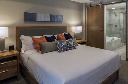 Peak 8 Resort | Ski In/Out! Easy Access-1 Bedroom Breckenridge Master-1.5 Baths-Sleeps 4