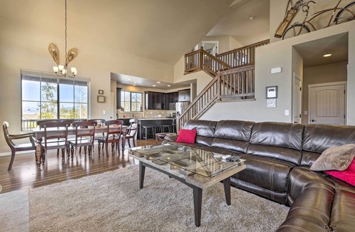 Silvercreek House | Ski-In/Out Granby Home w/Gas Grill & Fire Pit!