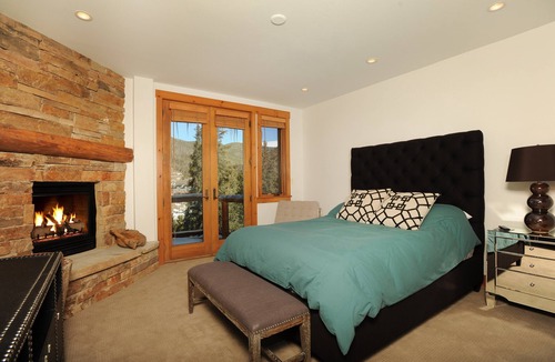 River Run Condo | Ski-In/Ski-Out Condo Pool, Hot Tub, BBQ + Fire Pit