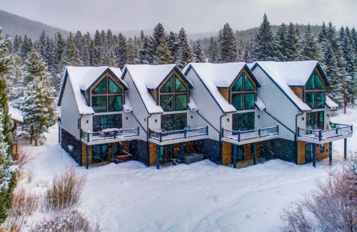 Old Town House | Ski-In/Ski-Out Gemini Lift Access! Home w/Hot Tub