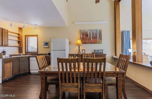 Silvercreek Condo | Ski-In/Ski-Out Mountain Retreat with Pool and Private Indoor Hot Tub