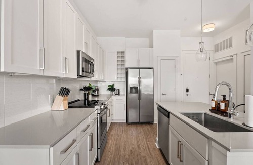 Second Ward Apartment | Skyline Suite - Free Parking, Pool, City Views