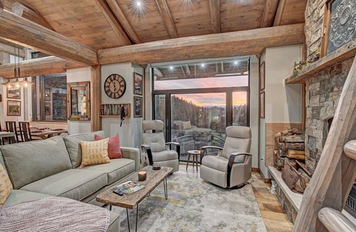 Coal Creek Cabin | Skyrun 2 Bedroom Cabin by RedAwning