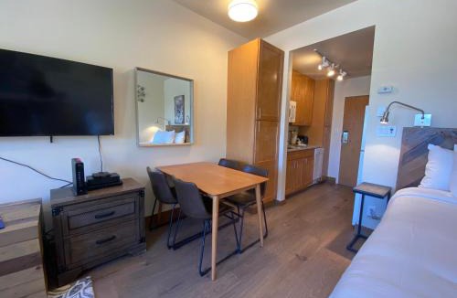 Mountain House House | Slopeside 2770A by SummitCove Lodging in Colorado