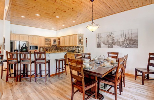Old Town House | Slopeside Chalet 100 I Hot Tub I Great Views I Bunk Room I Work Space I Discounted Attractions