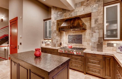 Copper Mountain House | Snow Maker Manor: Pet-Friendly, True Ski-in/Out, Hot Tub, Theater, Pool Table