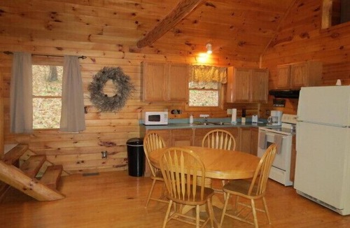 Hallsville Cabin | Southern Comfort Cabin