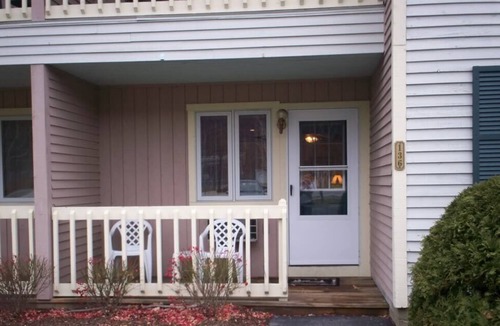 Lincoln Condo | Spacious 1 BR Condo Close To Loon Mountain With King Bed & Queen Murphy Bed