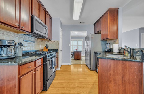 Buford House | Spacious 3BR Near Mall of GA & Lake