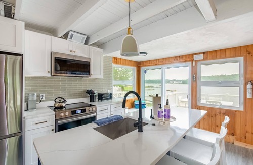 Onset House | Spacious 3BR Sunset Island Beach House