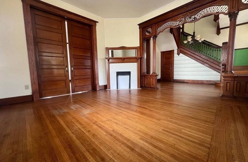 Wilmington House | Spacious 4-bedroom house in gorgeous Wilmington with AC