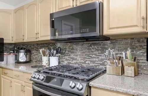Rabbit Creek House | Spacious 5-Bedroom Anchorage Escape with Stunning Views
