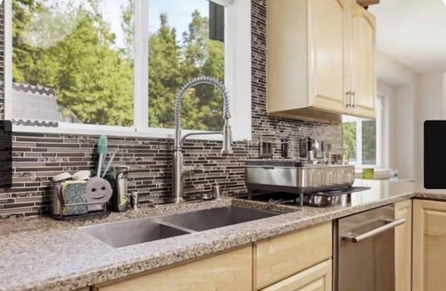 Rabbit Creek House | Spacious 5-Bedroom Anchorage Escape with Stunning Views