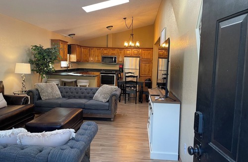 Denver House | Spacious 5-bedroom house with WiFi, AC in charming Arvada
