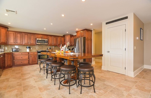 Lochmere House | Spacious 5-bedroom retreat on Lake Winnisquam