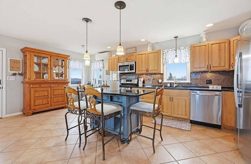 Hampton House | Spacious 5-bedroom WAVES OF HAMPTON I & II Combined
